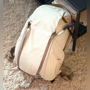 PEAK DESIGN Everyday Backpack Zip 15L in Bone